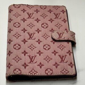 Louis Vuitton Monogram Agenda  Cerise (Cherry) + 2025 + 2026 calendar sheets